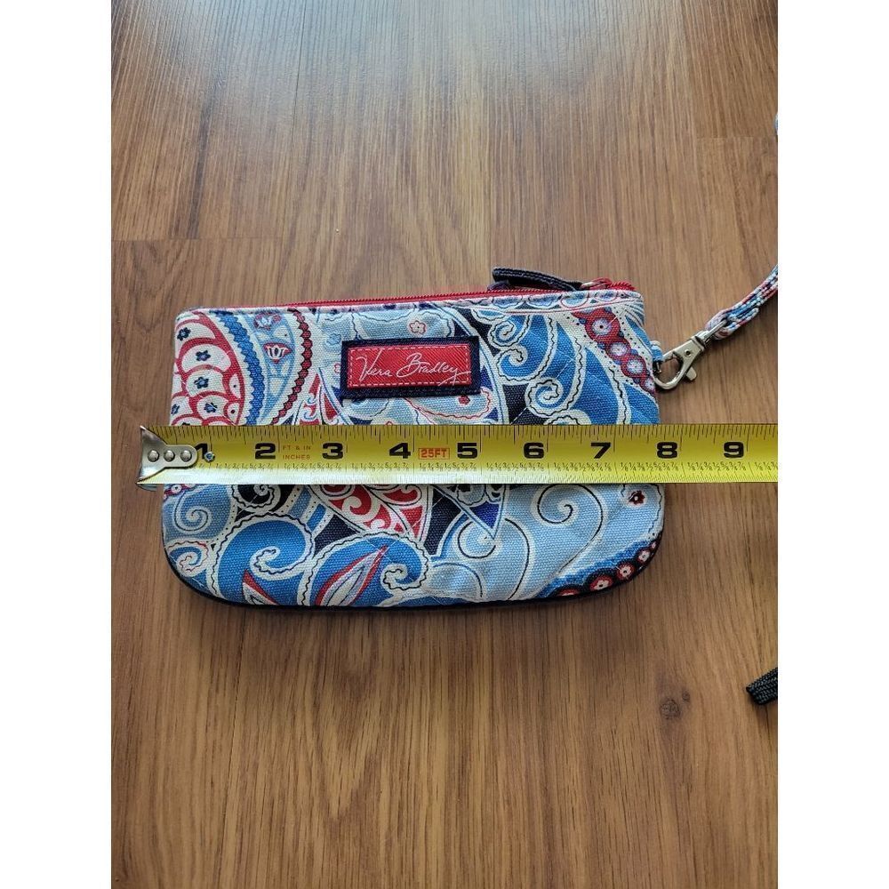 Vera Bradley Wristlet - Picture 7 of 9